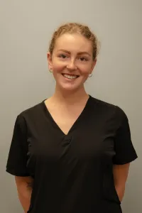 Jess – Endodontic Assistant
